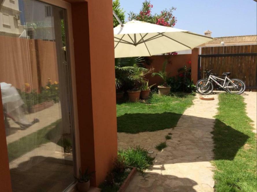 Beach Apartment Garden And Wifi طريفة المظهر الخارجي الصورة